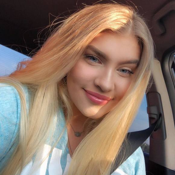 Meet your Posher, Emily - Picture 1 of 1